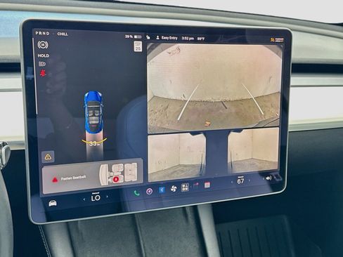 Used 2022 Tesla Model Y Performance AWD/4WD image 10