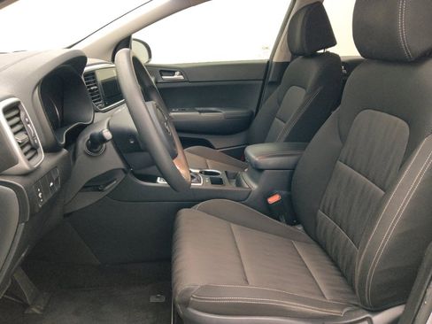 Used 2020 Kia Sportage LX FWD image 17