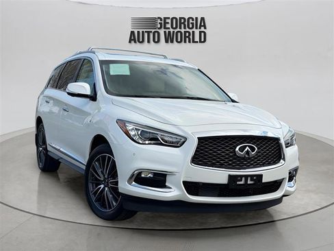 Used 2017 INFINITI QX60 Luxe w/ Deluxe Technology Package image 2