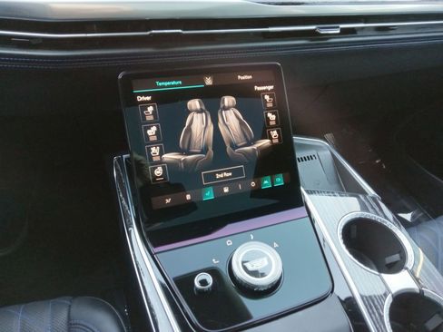 Used 2025 Cadillac Escalade IQ Sport 1 w/ LPO, Etrunk Organizer Package image 18