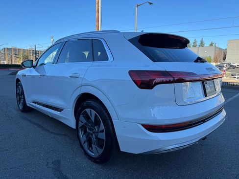 Used 2021 Audi e-tron Premium Plus w/ Premium Plus Package image 8