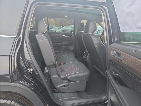 New 2026 Volkswagen Atlas SEL Premium R-Line image 30