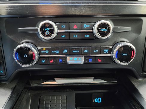 Used 2025 Ford F350 Lariat w/ Lariat Ultimate Package image 45