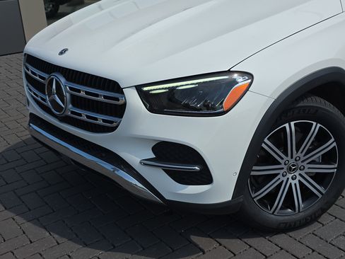 Used 2024 Mercedes-Benz GLE 450 4MATIC image 9