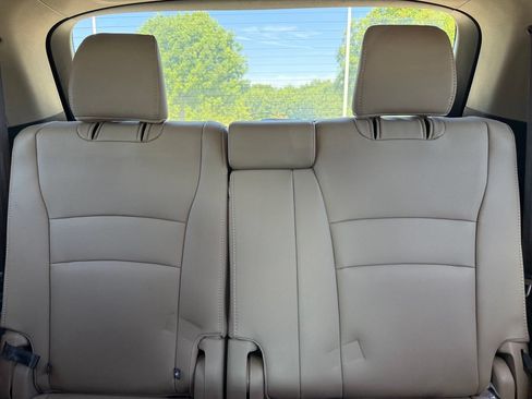 Used 2019 Honda Pilot Touring image 23