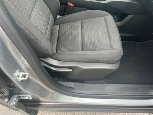 Used 2025 Chevrolet Equinox LT FWD image 22
