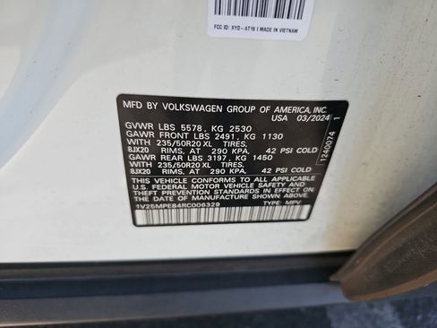 Used 2024 Volkswagen ID.4 S image 9