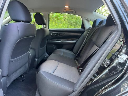 Used 2016 Nissan Altima 3.5 SR FWD image 14