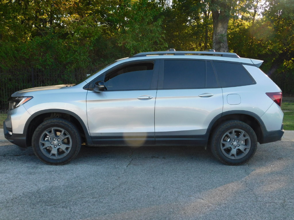 Certified 2025 Honda Passport TrailSport image 9