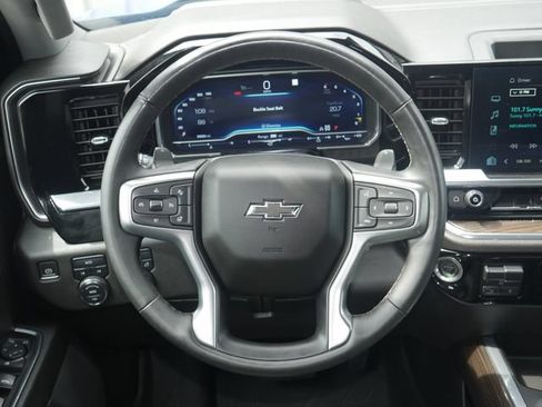 Used 2023 Chevrolet Silverado 1500 RST w/ Rally Edition AWD/4WD image 17