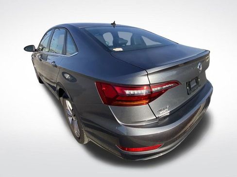 Used 2019 Volkswagen Jetta R-Line w/ R-Line Cold Weather Package image 7