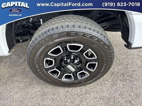Certified 2025 Ford F250 Platinum image 13