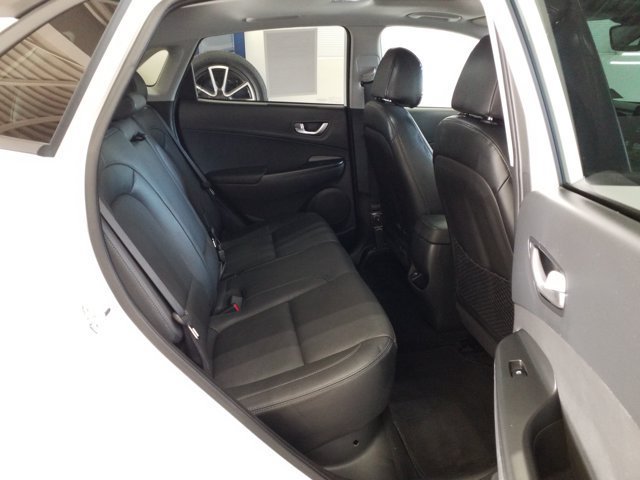 Used 2023 Hyundai Kona Limited w/ Cargo Package FWD image 15