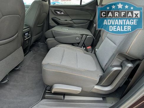 Used 2021 Chevrolet Traverse LT FWD image 22