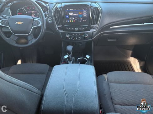 Used 2023 Chevrolet Traverse LT image 14