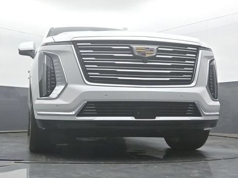 Certified 2025 Cadillac Escalade Premium Luxury Platinum AWD/4WD image 53