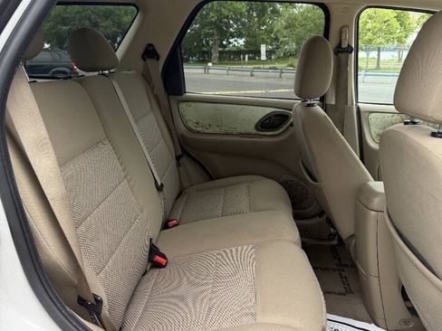 Used 2005 Ford Escape XLT AWD/4WD image 13