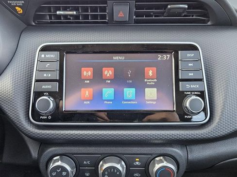 New 2025 Nissan Kicks Play S image 12