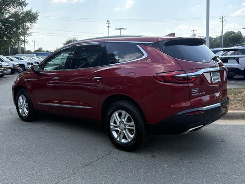 Used 2020 Buick Enclave Essence FWD image 3