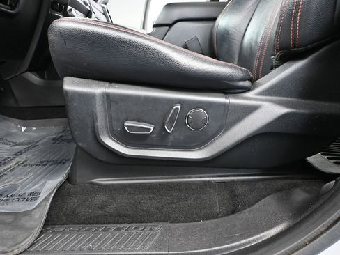 Used 2019 Ford Expedition Limited w/ Equipment Group 303A image 24