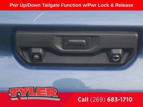 Used 2024 Chevrolet Silverado 2500 High Country w/ High Country Premium Package AWD/4WD image 18