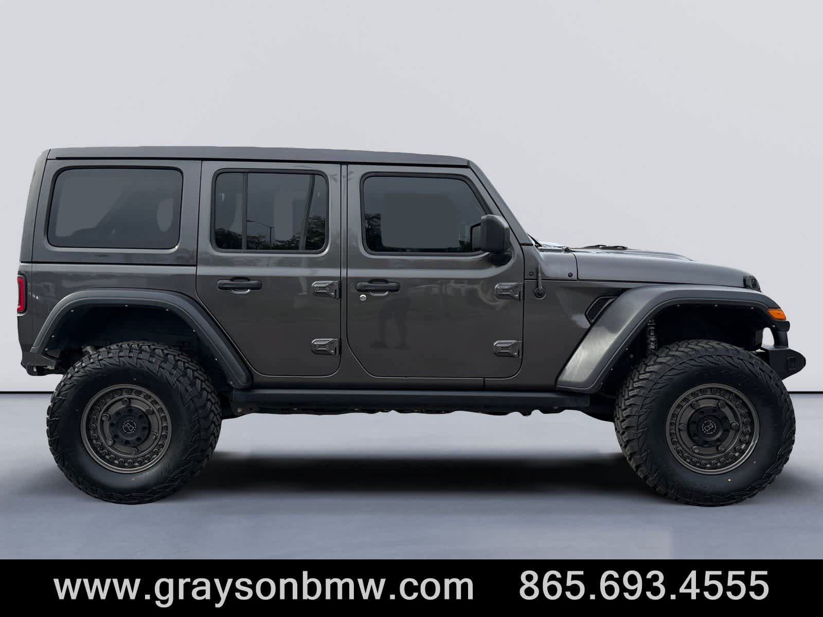 Used 2022 Jeep Wrangler Unlimited Rubicon 4xe w/ Cold Weather Group AWD/4WD image 2