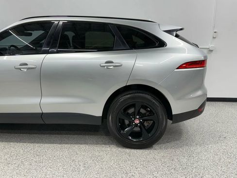 Used 2019 Jaguar F-PACE Premium image 10