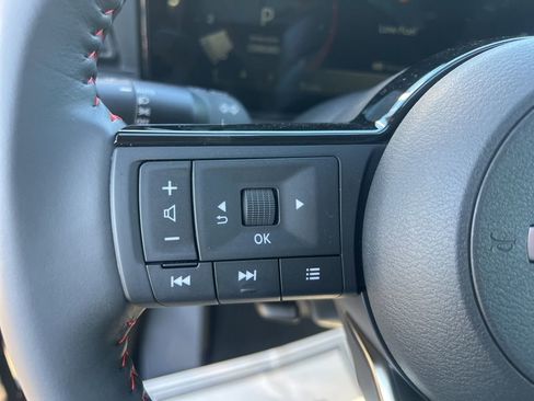 New 2026 Nissan Kicks SR w/ Cold Weather Package AWD/4WD image 42
