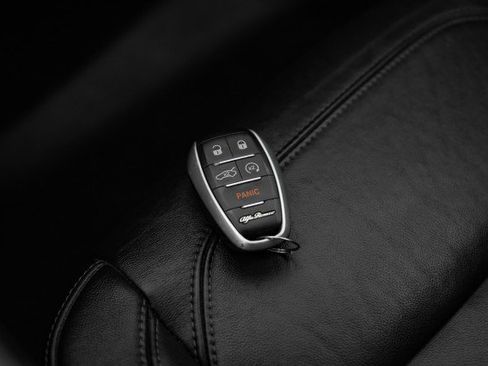 Used 2019 Alfa Romeo Giulia w/ Quick Order Package 22K Sport image 54