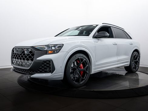 New 2026 Audi RS Q8 performance image 6