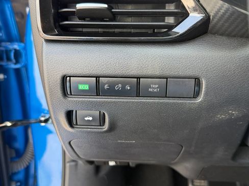 Used 2023 Nissan Sentra SV FWD image 31