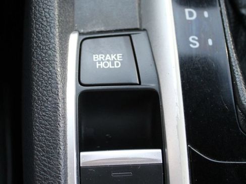 Used 2020 Honda Civic Sport image 22