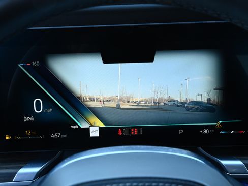 Certified 2024 BMW 760i xDrive w/ Executive Package image 16