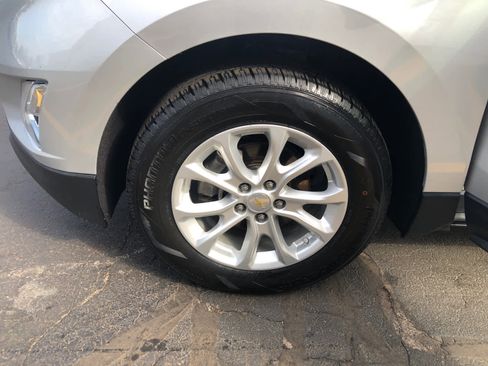 Used 2018 Chevrolet Equinox LT w/ Sun & Infotainment Package image 27