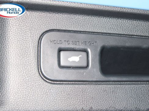 Used 2024 Honda Pilot TrailSport image 19