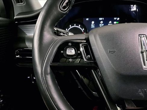 Used 2022 Lincoln Corsair AWD w/ Premium Package image 17