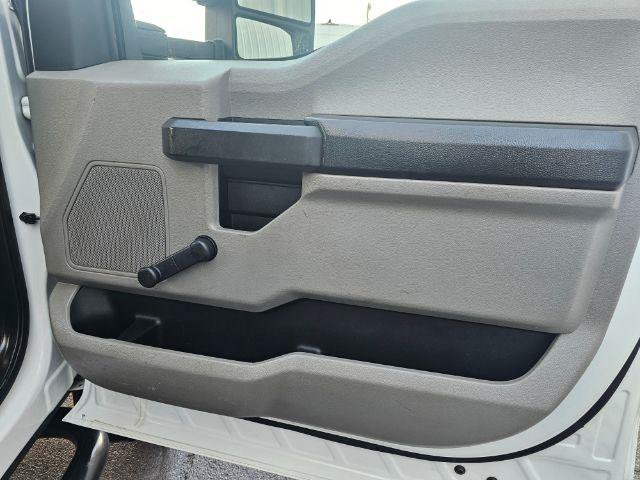 Used 2018 Ford F550 2WD Regular Cab Super Duty image 26