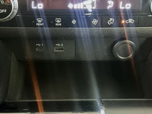 Used 2022 Mitsubishi Outlander ES FWD image 26