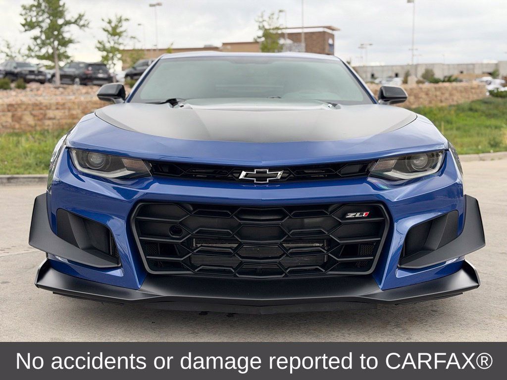 Used 2019 Chevrolet Camaro ZL1 RWD image 2