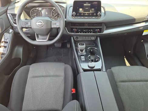 Used 2026 Nissan Rogue SV AWD/4WD image 20