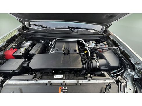 Certified 2024 Chevrolet Colorado ZR2 w/ Technology Package image 25