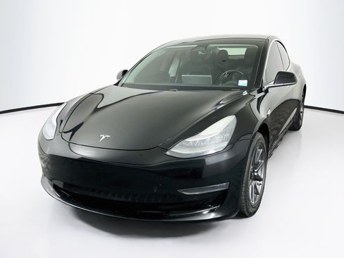 Used 2019 Tesla Model 3 Standard Range Plus RWD image 3