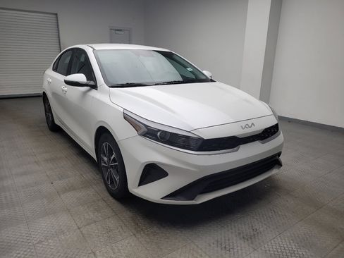 Used 2023 Kia Forte LXS w/ LXS Technology Package FWD image 13