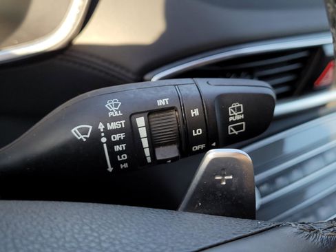 Used 2023 Hyundai Santa Fe SEL image 33