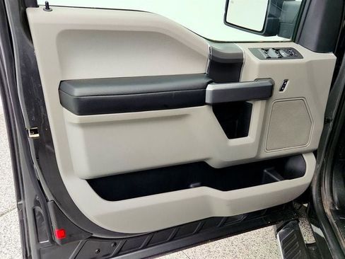 Used 2018 Ford F150 XLT w/ Equipment Group 301A Mid AWD/4WD image 10