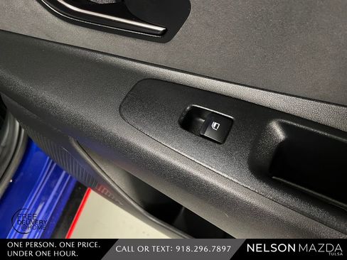 Used 2022 Hyundai Elantra N image 37