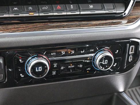 Used 2024 GMC Sierra 1500 Elevation w/ Preferred Package AWD/4WD image 22