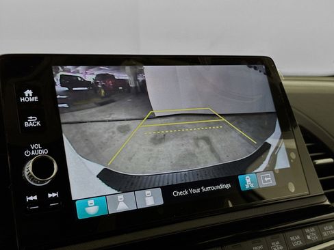 New 2026 Honda Odyssey Touring image 16