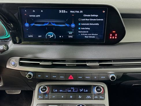 Used 2025 Hyundai Palisade SEL image 24