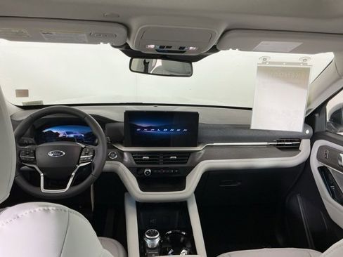 New 2026 Ford Explorer Platinum w/ LUX Leather Package image 28